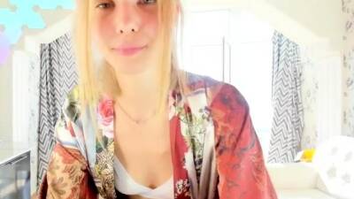 Amateur - Amateur Blonde Teen Plays Solo with Toy Webcam Porn - drtuber.com