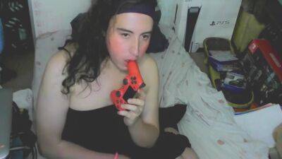 Cute Cd Girl, Beautiful Eyes And Face. Kissing, Licking And Sucking A Playstation Controller. Sweet Cd - shemalez.com
